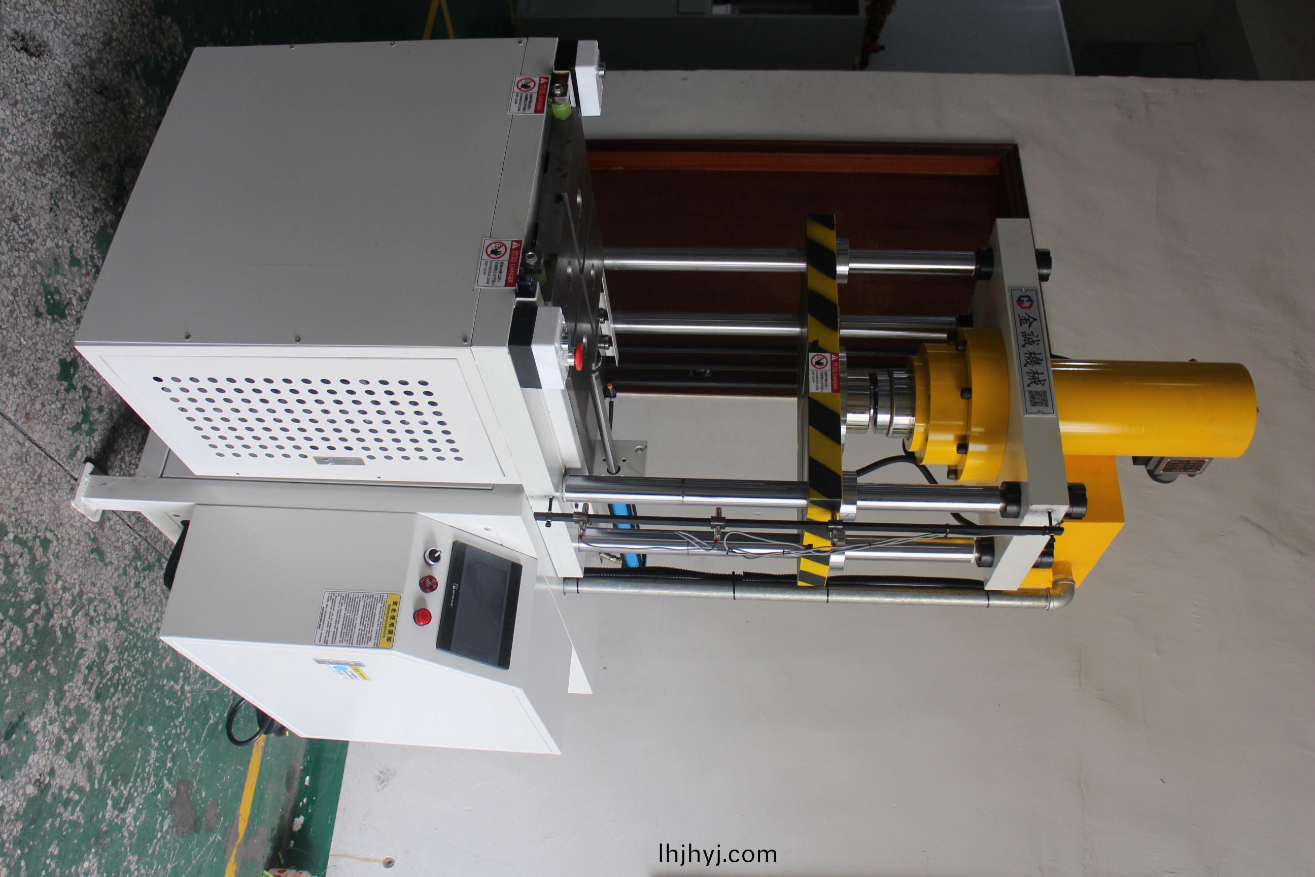 數(shu)顯四柱滑檯頂缸式油壓機(ji)-30T (4).JPG